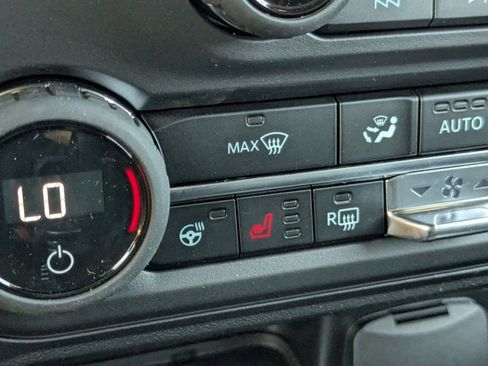 New 2026 Ford Bronco Outer Banks AWD/4WD image 24