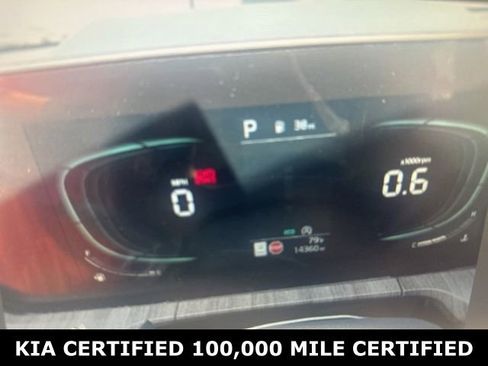 Certified 2025 Kia Telluride EX w/ EX Captain's Chair Package image 3