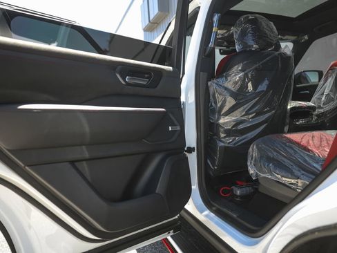 Used 2026 Nissan Armada NISMO AWD/4WD image 35