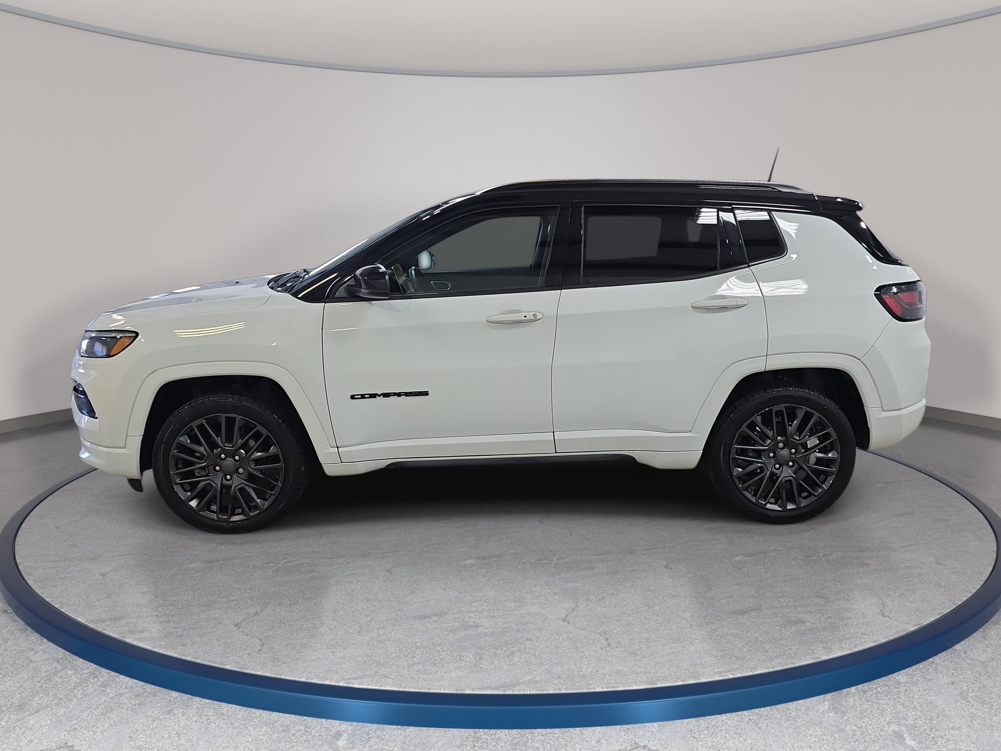 Used 2022 Jeep Compass High Altitude AWD/4WD image 9