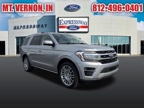 Used 2024 Ford Expedition Limited AWD/4WD image 5