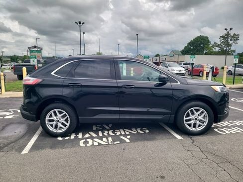 Certified 2024 Ford Edge SEL w/ Convenience Package AWD/4WD image 4