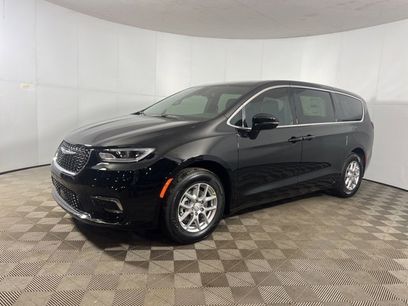New 2026 Chrysler Pacifica Select