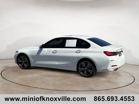 Used 2023 BMW 330i xDrive Sedan w/ Premium Package AWD/4WD image 5