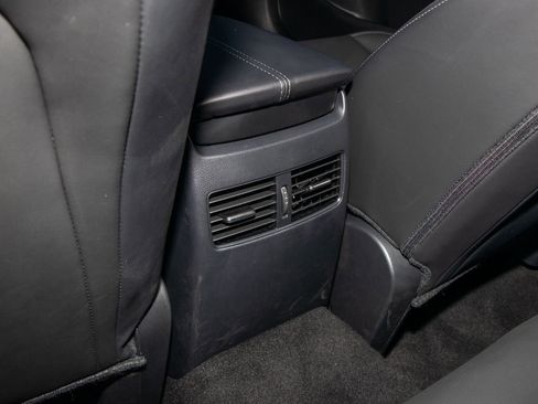 Used 2025 MAZDA CX-30 AWD 2.5 S w/ Preferred Package image 19