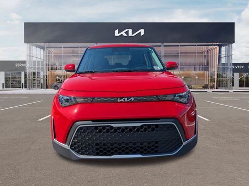 Certified 2023 Kia Soul LX FWD image 7