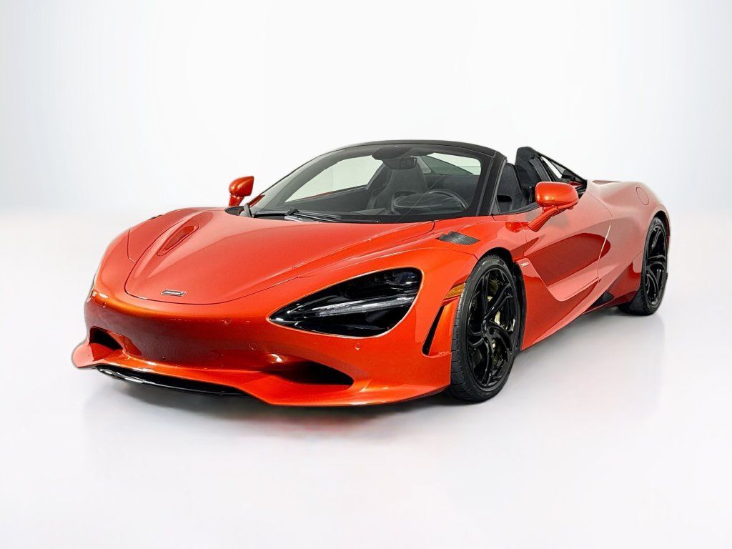 Used 2026 McLaren 750S Spider RWD image 1