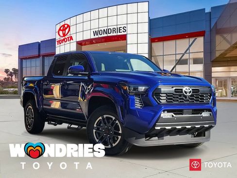 Used 2024 Toyota Tacoma TRD Sport w/ TRD Sport Premium Package image 1