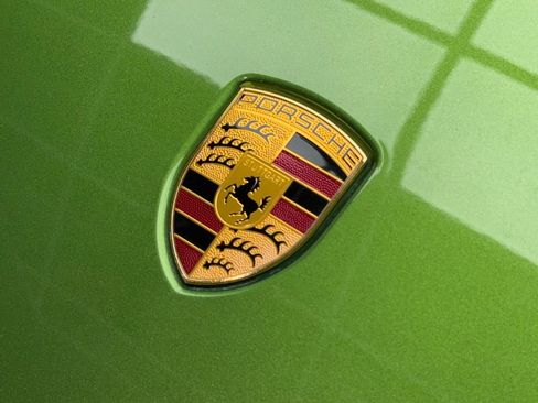 Used 2023 Porsche Taycan 4S image 59