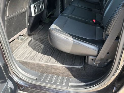 Used 2015 Ford F150 Lariat RWD image 41