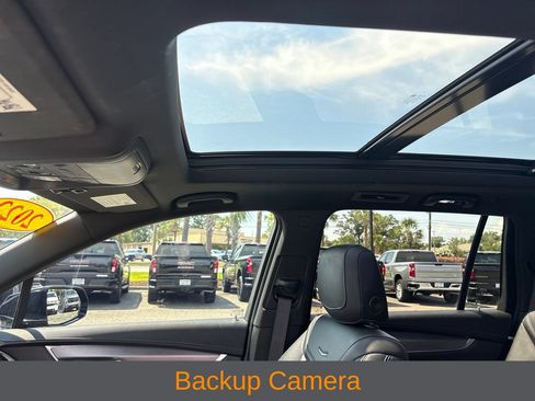 Used 2022 Cadillac XT6 Luxury FWD image 6