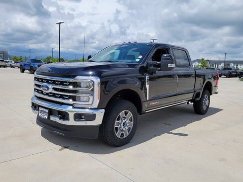 New 2025 Ford F350 Lariat w/ Lariat Ultimate Package image 4