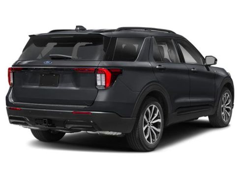 New 2026 Ford Explorer ST-Line image 2