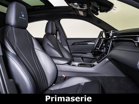 Certified 2023 Maserati Grecale Modena image 15