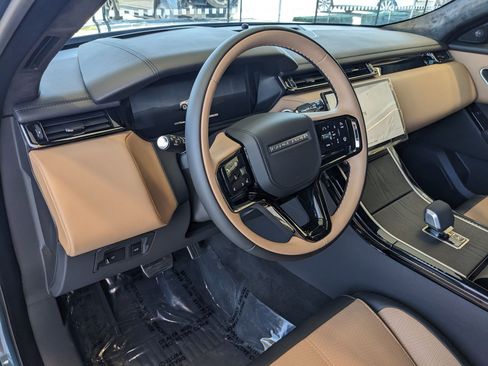 New 2026 Land Rover Range Rover Velar Autobiography image 8