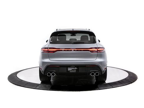 Certified 2026 Porsche Macan AWD/4WD image 6