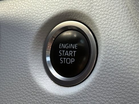 Certified 2024 Toyota Corolla SE w/ SE Premium Package FWD image 22