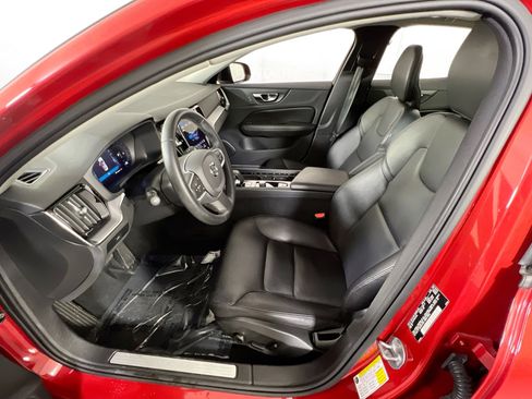 Used 2023 Volvo S60 B5 Core image 20