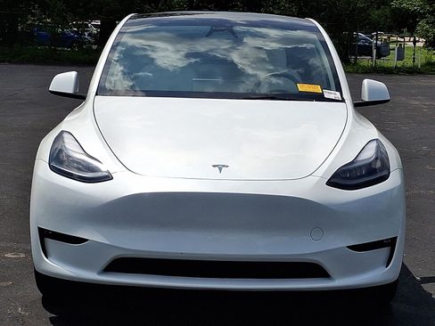 Used 2023 Tesla Model Y Long Range AWD/4WD image 29