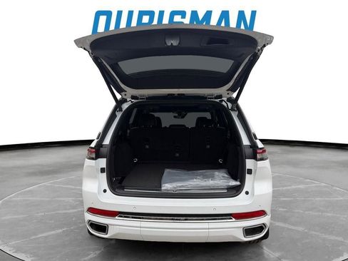 New 2025 Jeep Grand Cherokee Overland w/ MOPAR Finishing Package AWD/4WD image 23
