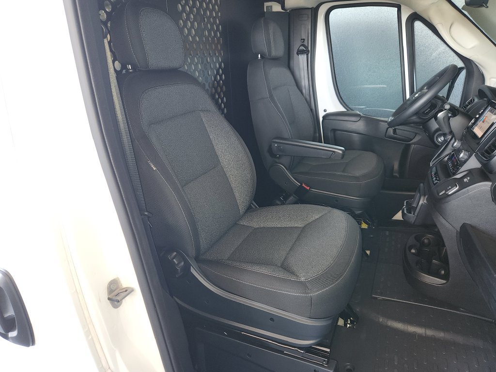 Used 2025 RAM ProMaster 2500 w/ U-Haul Equipment Group FWD image 20