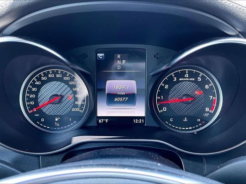 Used 2018 Mercedes-Benz GLC 63 AMG 4MATIC Coupe image 26
