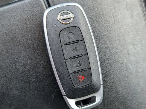 Certified 2023 Nissan Rogue SV FWD image 30