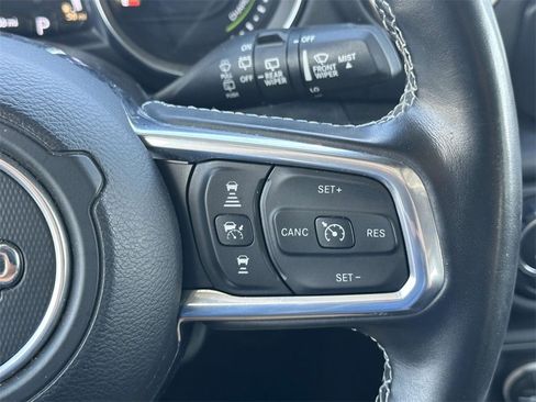 Used 2022 Jeep Wrangler Unlimited Sahara w/ Cold Weather Group image 27