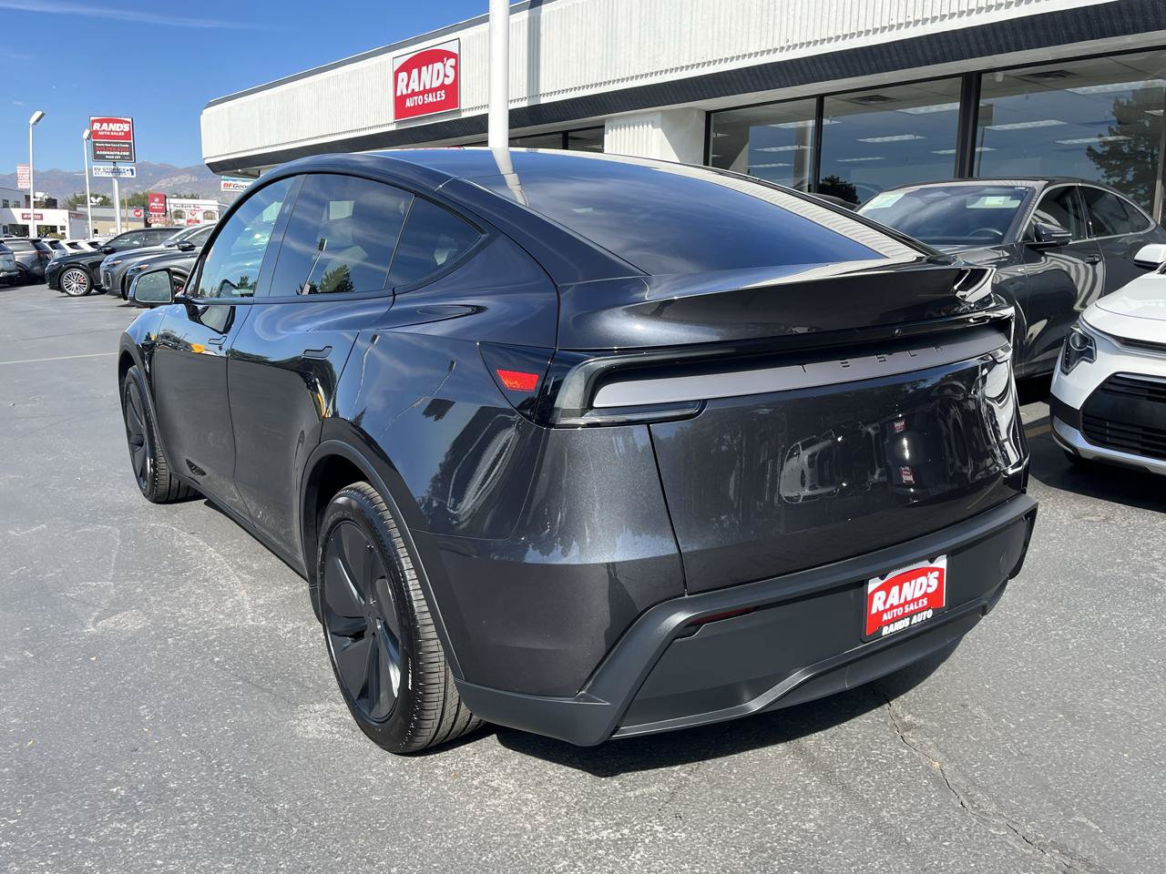 Used 2026 Tesla Model Y Long Range AWD/4WD image 5
