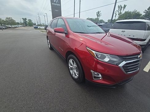 Used 2018 Chevrolet Equinox LT AWD/4WD image 2