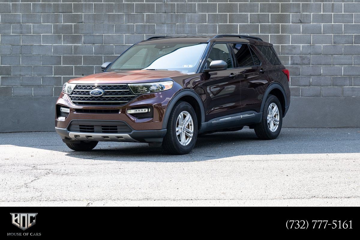 Used 2020 Ford Explorer XLT w/ Equipment Group 202A AWD/4WD image 1