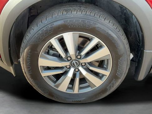 Used 2024 Nissan Pathfinder SL image 9