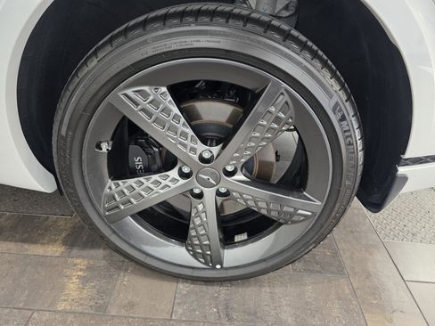 Used 2025 Genesis GV70 3.5T Sport w/ Sport Advanced Package image 13