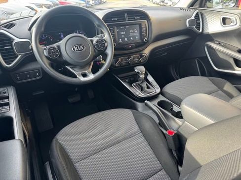 Certified 2020 Kia Soul LX FWD image 14