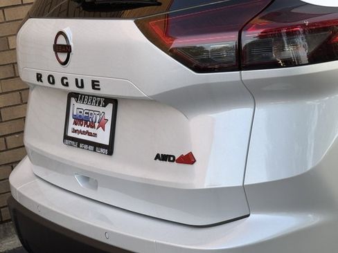 New 2026 Nissan Rogue SV AWD/4WD image 21