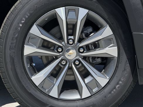 New 2026 Chevrolet Equinox LT w/ Safety and Technology Package FWD image 9