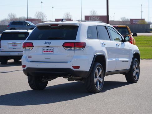 Used 2021 Jeep Grand Cherokee Limited AWD/4WD image 3