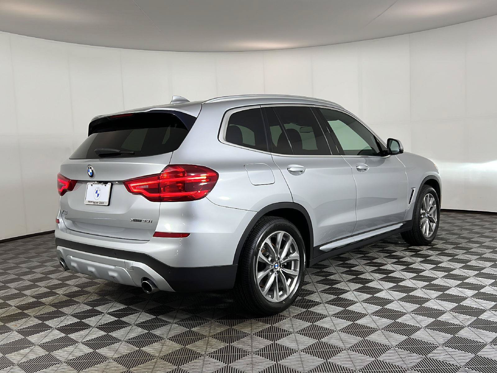 Used 2019 BMW X3 xDrive30i w/ Driving Assistance Package AWD/4WD image 5