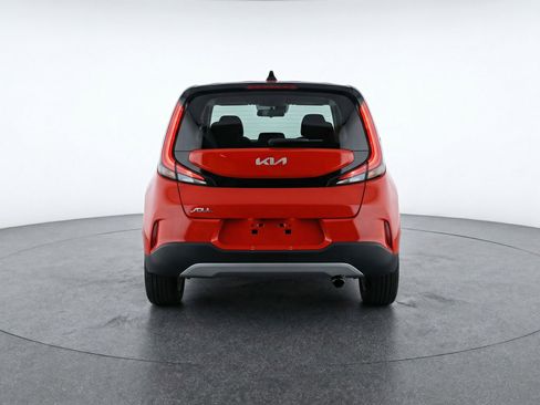 Used 2025 Kia Soul LX w/ LX Technology Package image 7