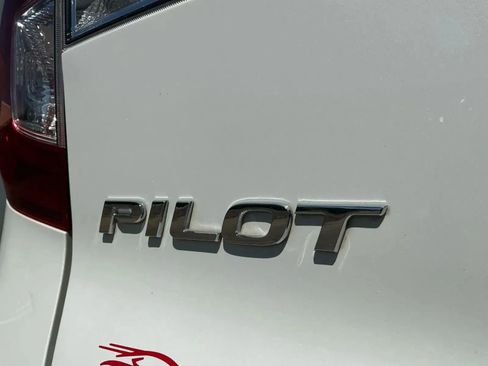 Used 2021 Honda Pilot EX image 19