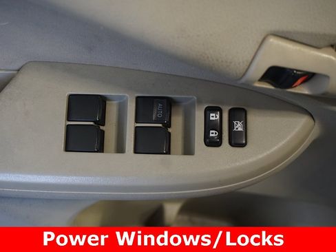 Used 2009 Toyota Corolla LE image 4