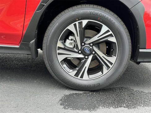 Certified 2025 Subaru Crosstrek 2.0i Premium image 7