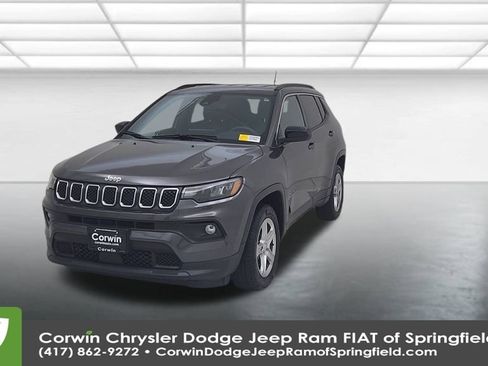 Certified 2024 Jeep Compass Latitude image 6