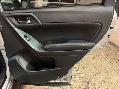 Used 2014 Subaru Forester 2.5i Limited image 25
