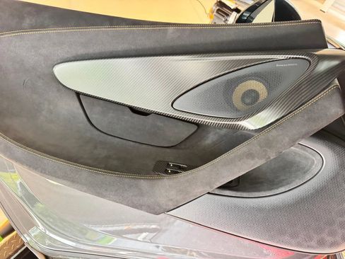 Used 2019 McLaren 600LT RWD image 85