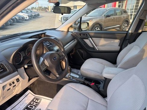 Used 2015 Subaru Forester 2.5i Premium w/ All-Weather Package image 9