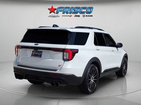 Used 2025 Ford Explorer ST AWD/4WD image 7