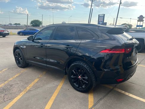 Used 2017 Jaguar F-PACE Premium AWD/4WD image 4