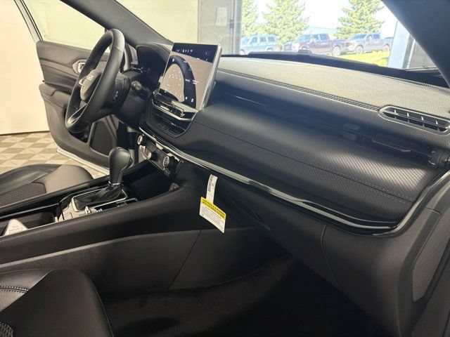 New 2026 Jeep Compass Latitude AWD/4WD image 30