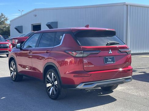 New 2026 Mitsubishi Outlander SE FWD image 3